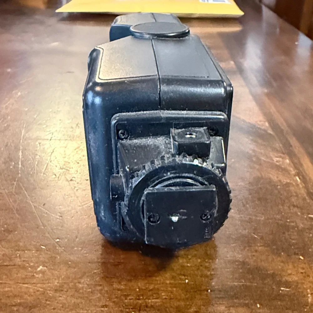Sunpak Auto 144 PC thyristor Flash - Black untested as is